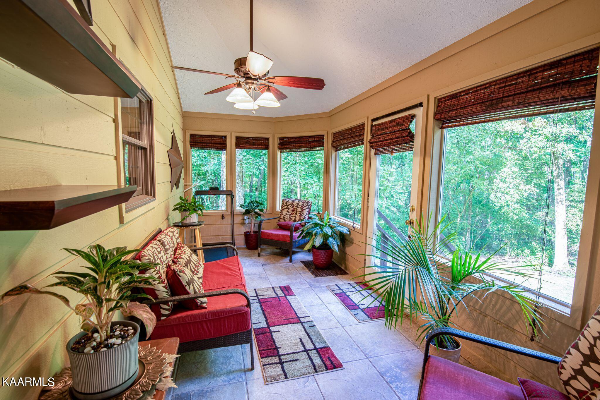 6547 Tell Mynatt Road Knoxville, TN 37938 - Photo 11 of 32 VlMKjJCA