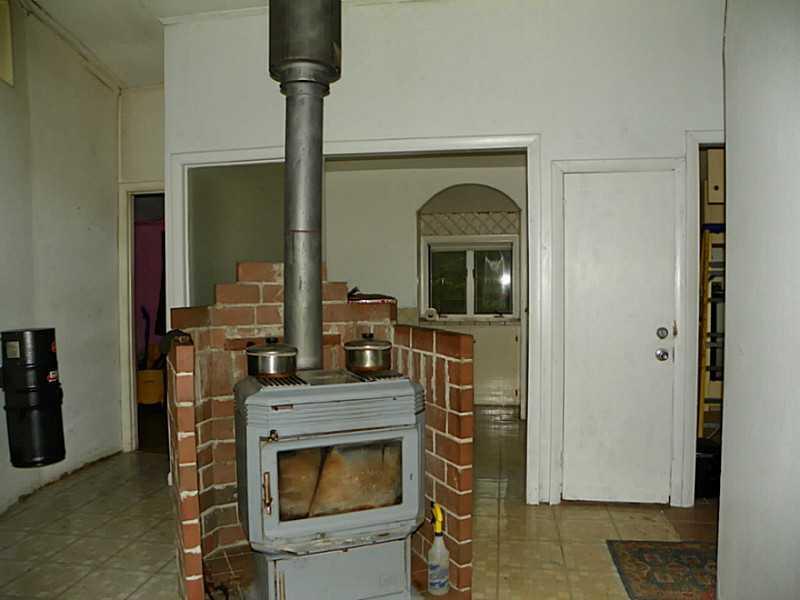1672 Bangor Road Ellsworth, ME 04605 - Photo 15 of 23 Exterior Front. Heat Source