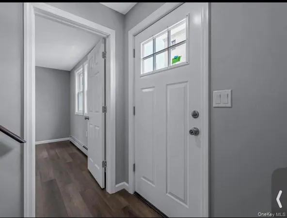 $5,950 | 6 East Barclay Street, Hicksville, NY 11801