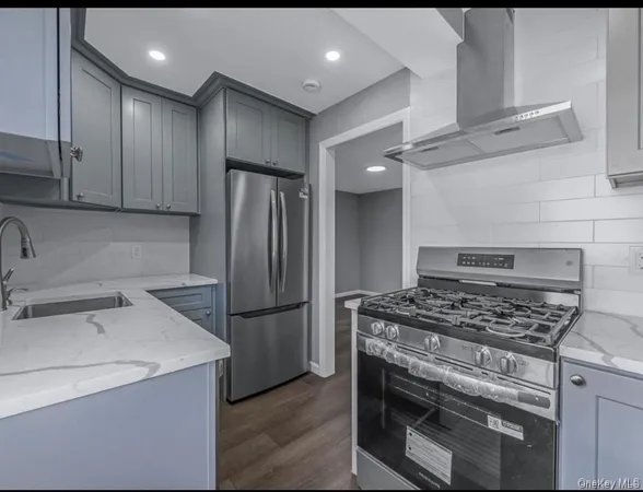 $5,950 | 6 East Barclay Street, Hicksville, NY 11801