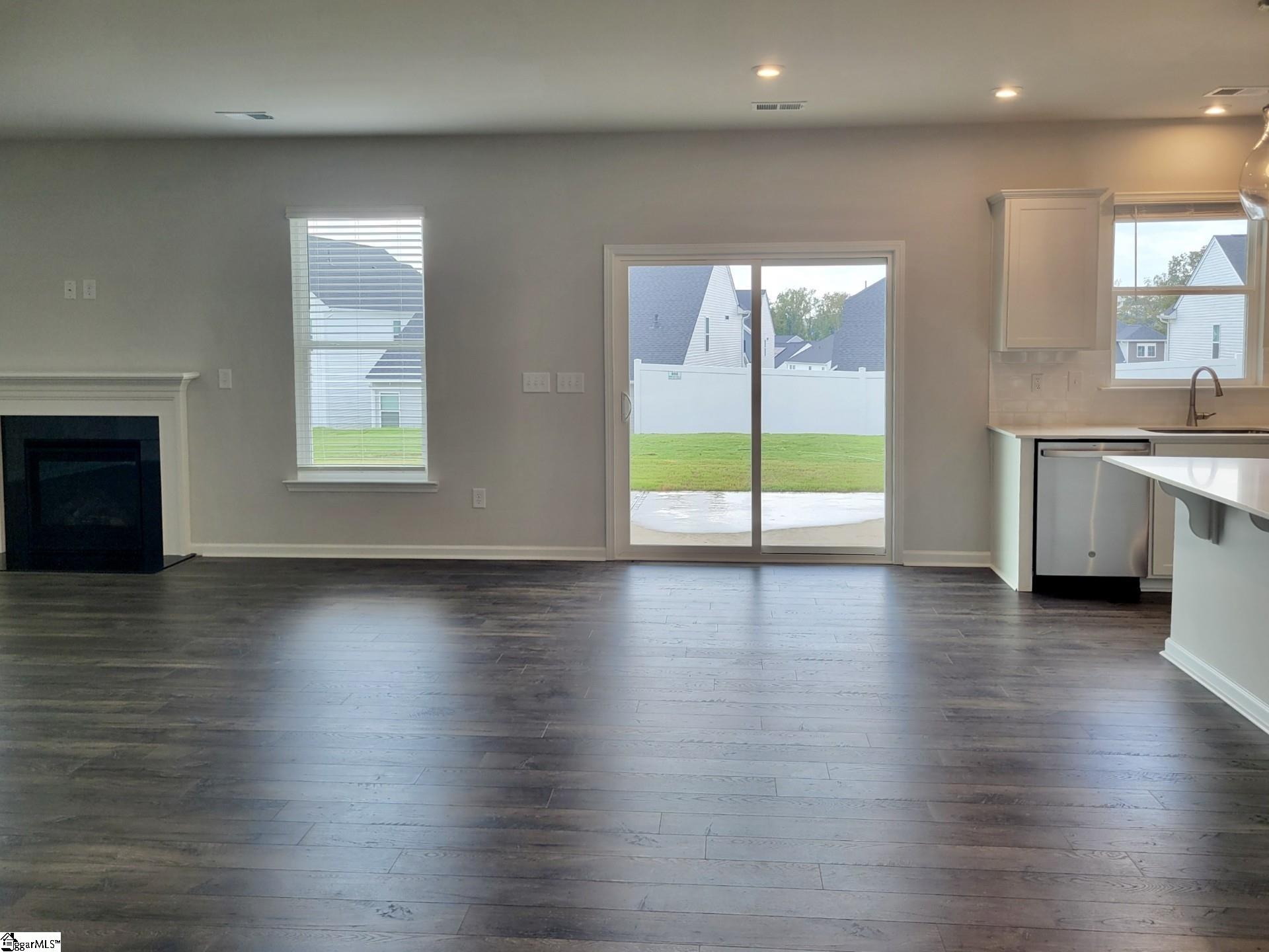 811 Maridian Street Greenville, SC 29607 - Photo 5 of 18