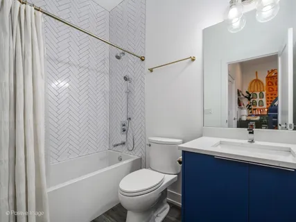 $1,050,000 | 525 North Bishop Street, Unit 5, Chicago, IL 60642