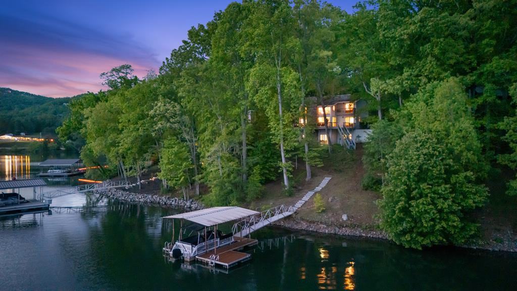 332 Walker Point Road Hayesville, NC 28904 - Photo 2 of 59 Gallery Image 2