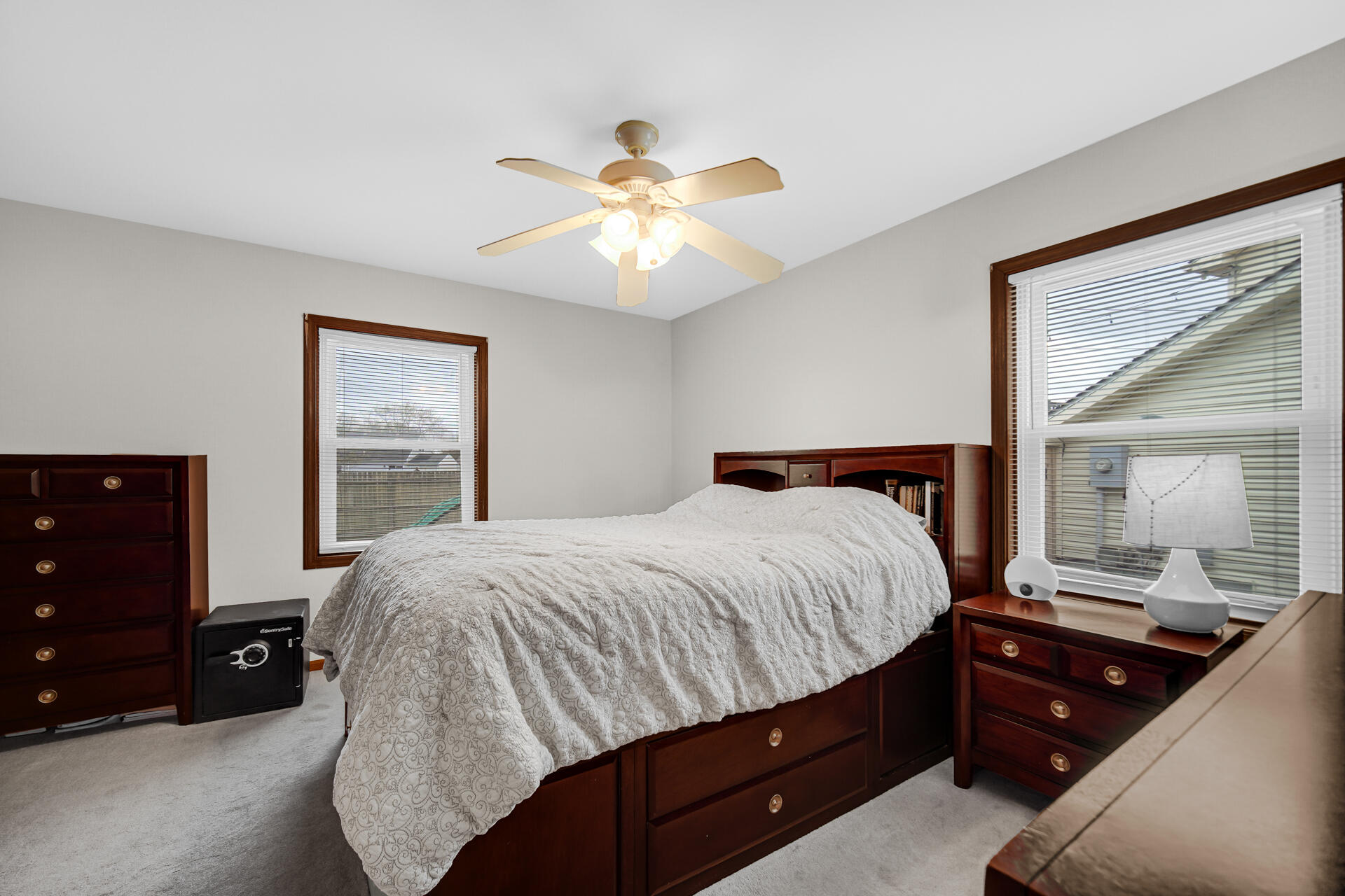 379 Rainier Road Valparaiso, IN 46385 - Photo 8 of 12 1920x1280