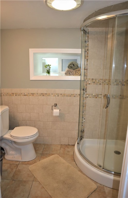 22 Narragansett Road Cumberland, RI 02864 - Photo 16 of 25