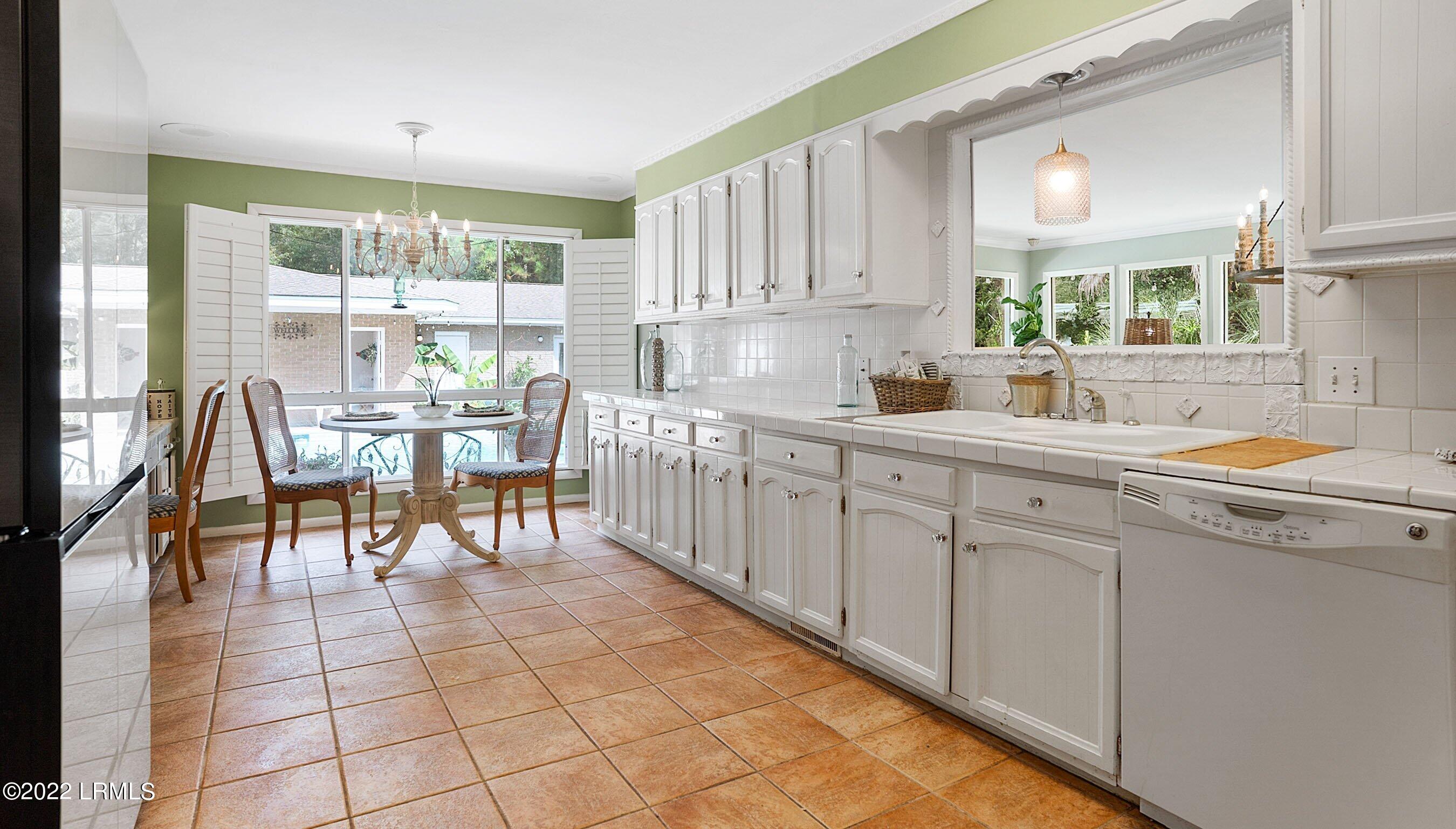 215 Helen Street Hampton, SC 29924 - Photo 14 of 48 DSC09447.jpg-SMALL