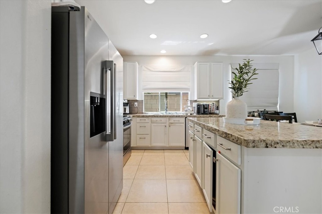 7232 Riley Drive Fontana, CA 92336 - Photo 12 of 38 Gallery Image 12