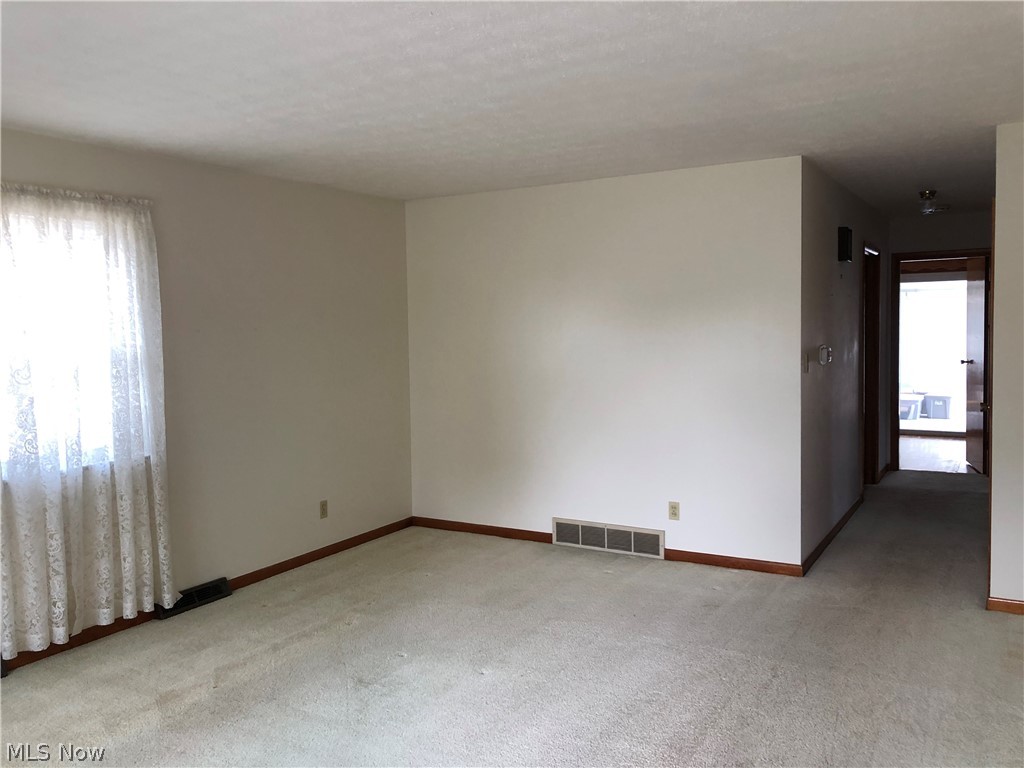 523 Stephens Road Akron, OH 44312 - Photo 7 of 15