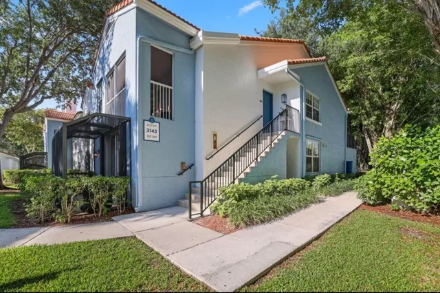 $3,350 | 3143 Clint Moore Road, Unit 107, Boca Raton, FL 33496