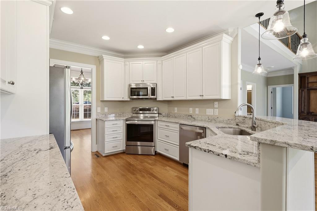 7492 Bethel View Court Oak Ridge, NC 27310 - Photo 15 of 46 Kitchen