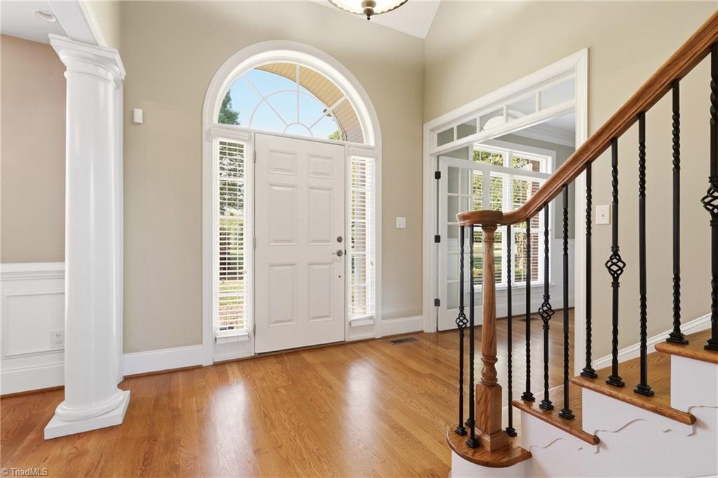 7492 Bethel View Court Oak Ridge, NC 27310 - Photo 4 of 46 Foyer