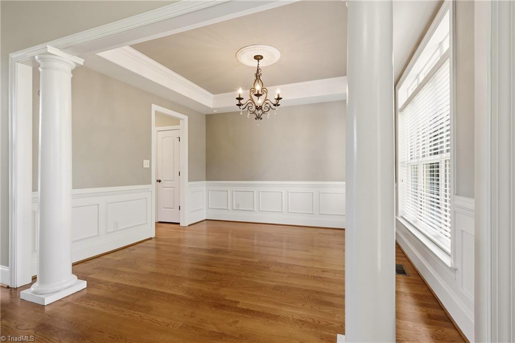 7492 Bethel View Court Oak Ridge, NC 27310 - Photo 6 of 46 Dining
