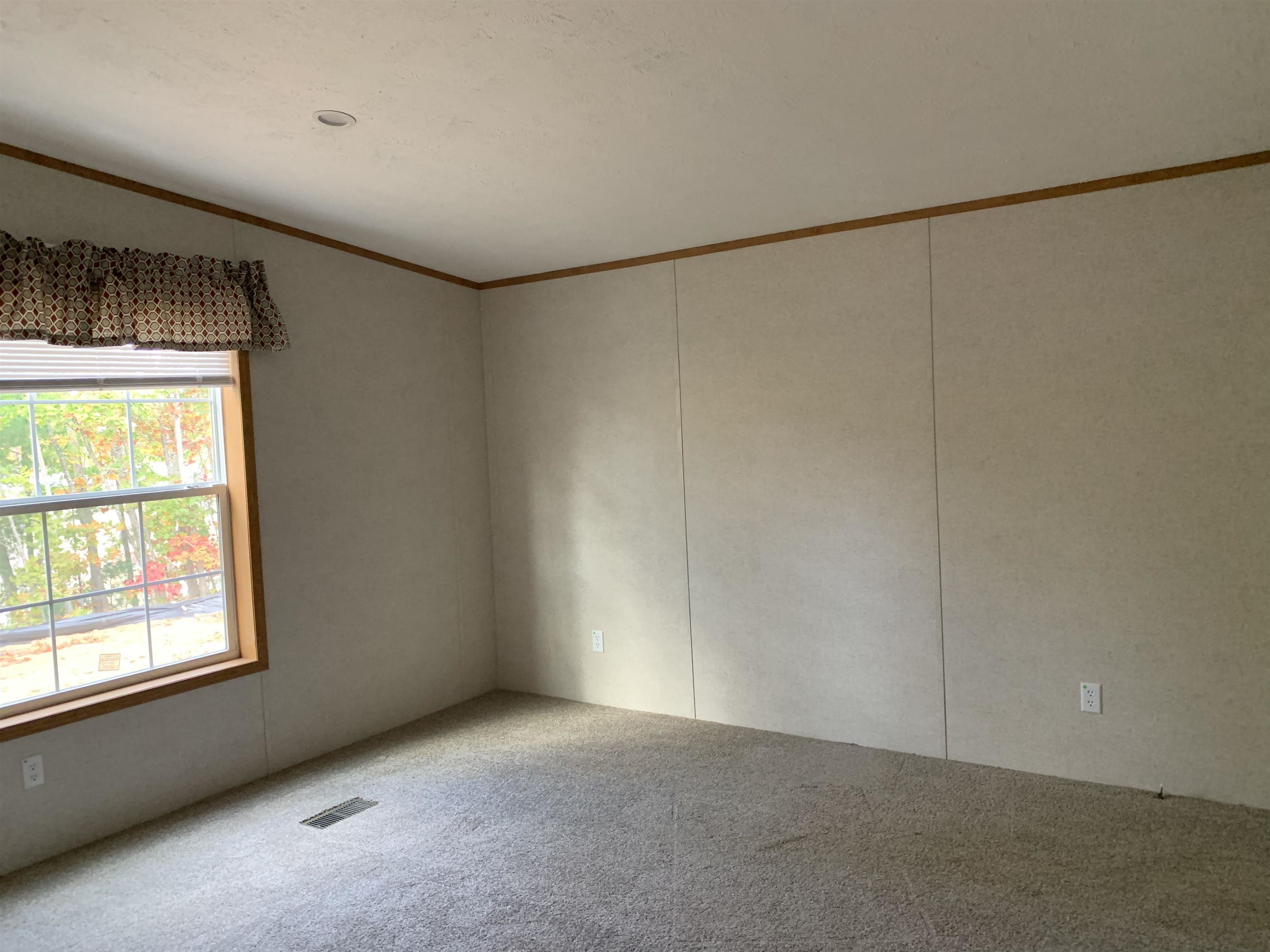 5 Outlook Lane Rochester, NH 03867 - Photo 6 of 13