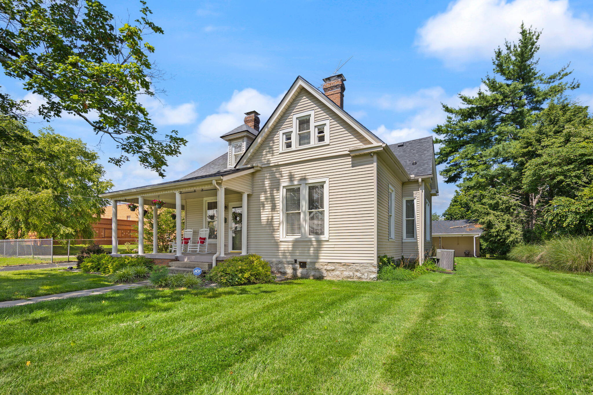 209 Lexington Road Lancaster, KY 40444 - Photo 8 of 74 21-web-or-mls-413A9321