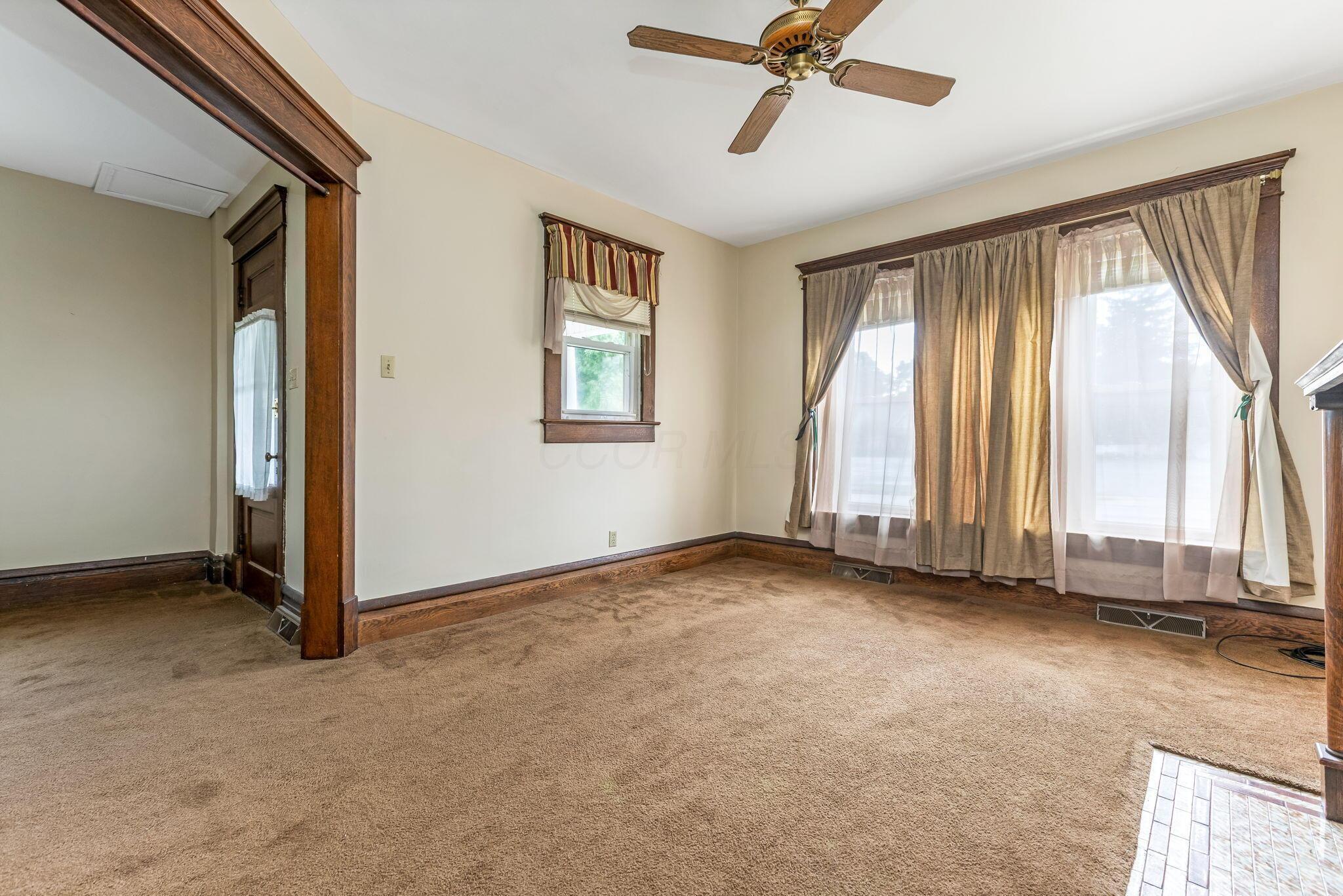 574 Mt Vernon Road Newark, OH 43055 - Photo 7 of 41