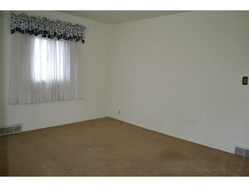 203 Kyle Road Valencia, PA 16059 - Photo 13 of 21 Bedroom.