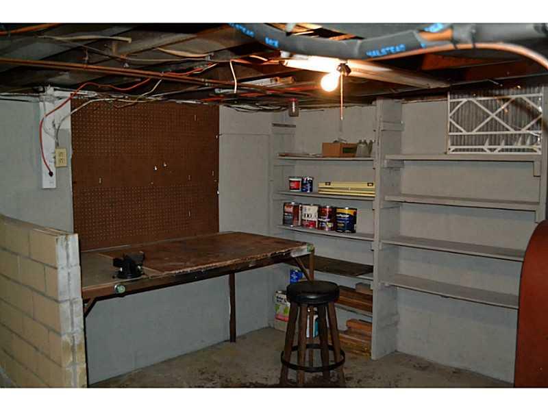 203 Kyle Road Valencia, PA 16059 - Photo 18 of 21 Basement/Game Room.
