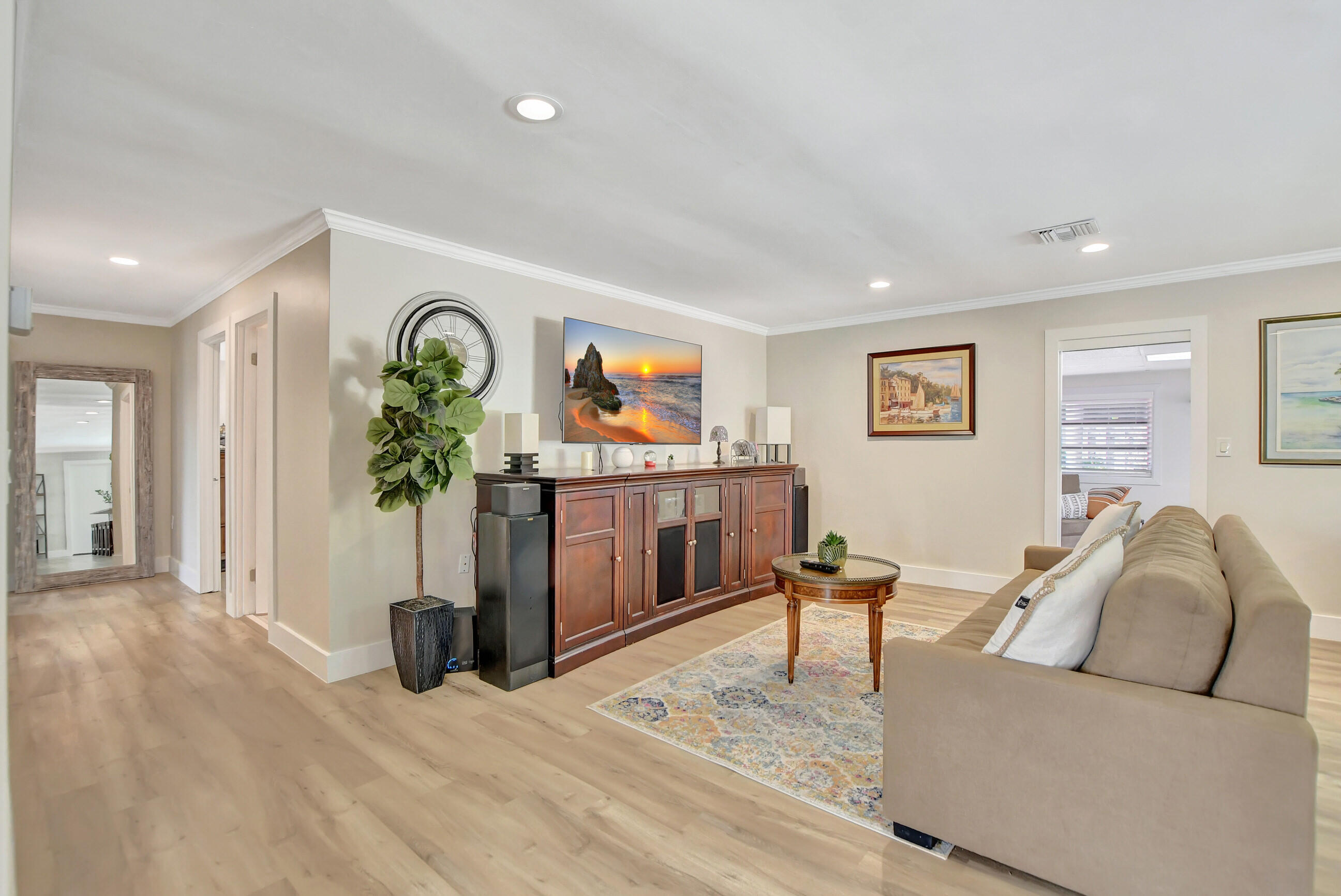 1599 Isabel Este Road Boca Raton, FL 33486 - Photo 8 of 30 FAMILY ROOM