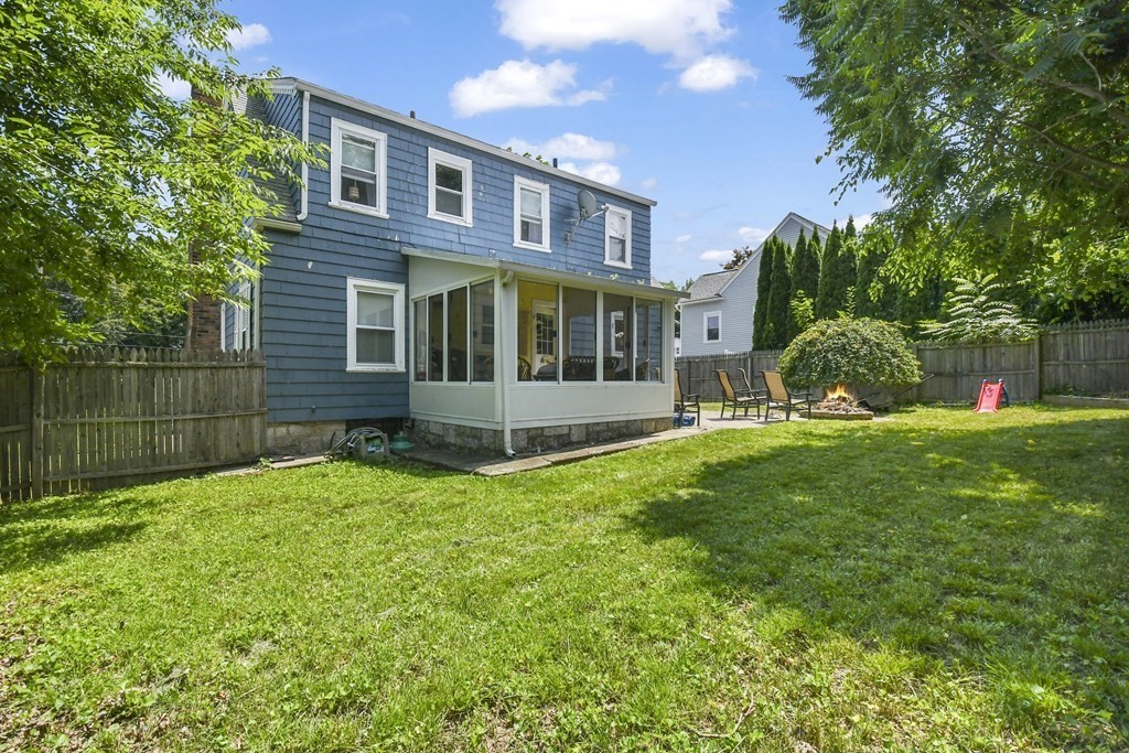 4 Maxdale Road Worcester, MA 01602 - Photo 26 of 28 a front view of a house with garden