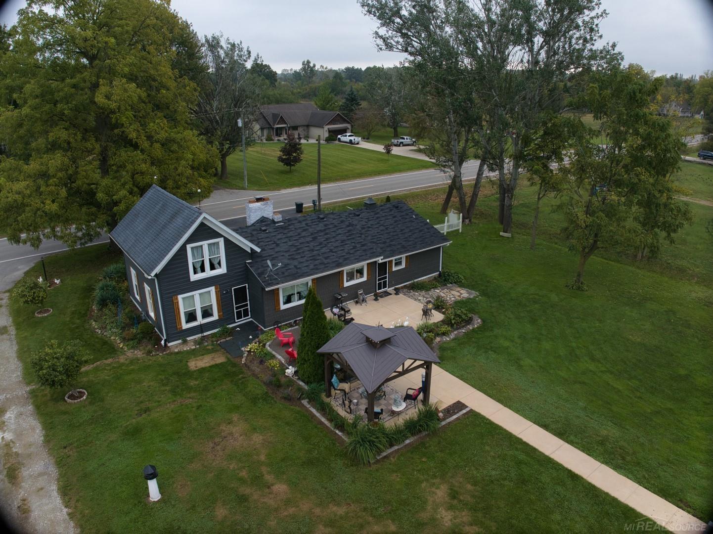 55525 Fairchild Road Macomb, MI 48042 - Photo 7 of 68 50156447-05da6618-466c-4d14-9eff-3d7ef9a2fb05.JPG