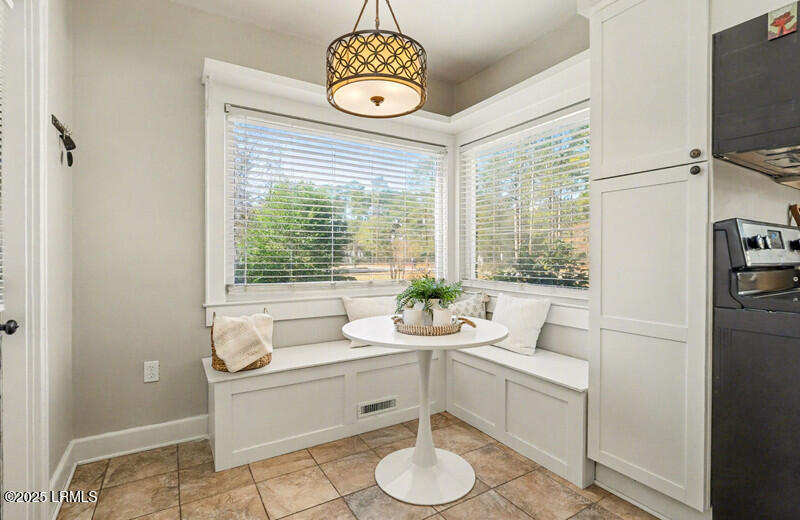 411 Willard Street Hampton, SC 29924 - Photo 15 of 43 Foyer
