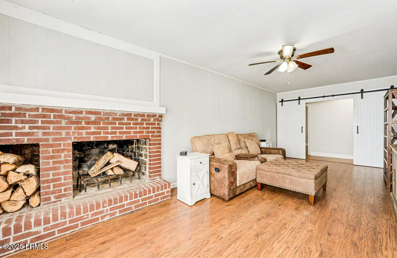 411 Willard Street Hampton, SC 29924 - Photo 17 of 43 living room .5