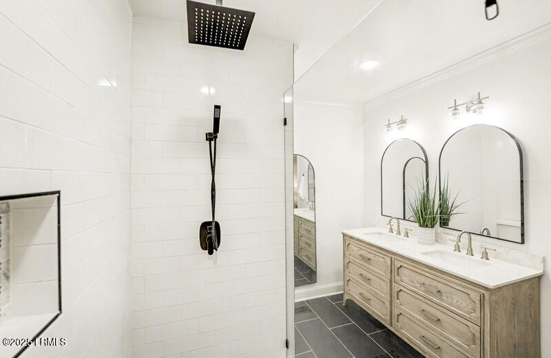 411 Willard Street Hampton, SC 29924 - Photo 25 of 43 master bath 4