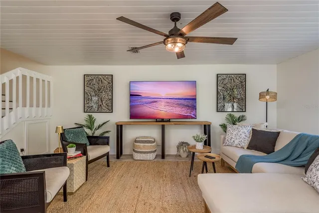 $475,000 | 11722 Currie Lane, Unit D1, Largo, FL 33774