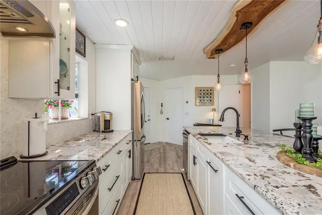 $475,000 | 11722 Currie Lane, Unit D1, Largo, FL 33774