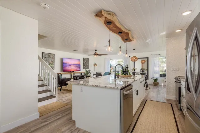 $475,000 | 11722 Currie Lane, Unit D1, Largo, FL 33774