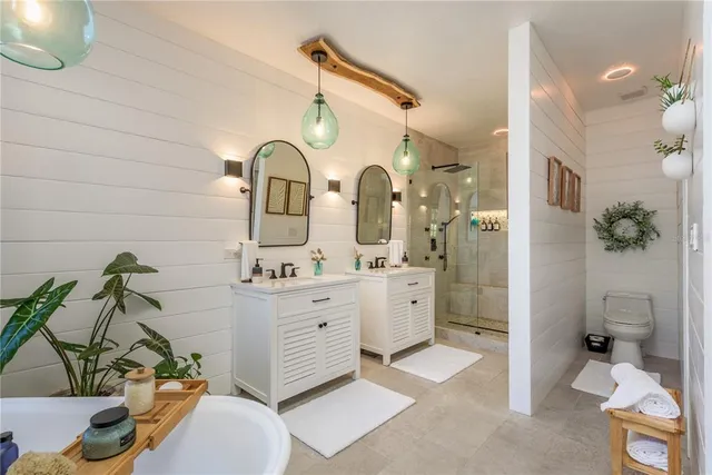 $475,000 | 11722 Currie Lane, Unit D1, Largo, FL 33774