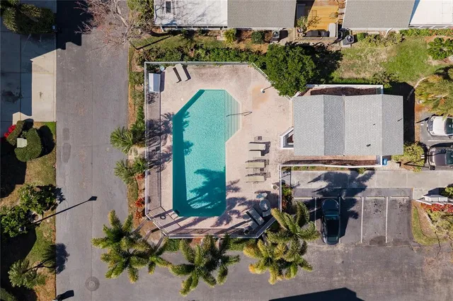 $475,000 | 11722 Currie Lane, Unit D1, Largo, FL 33774