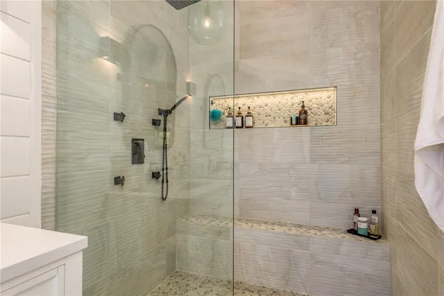 $475,000 | 11722 Currie Lane, Unit D1, Largo, FL 33774