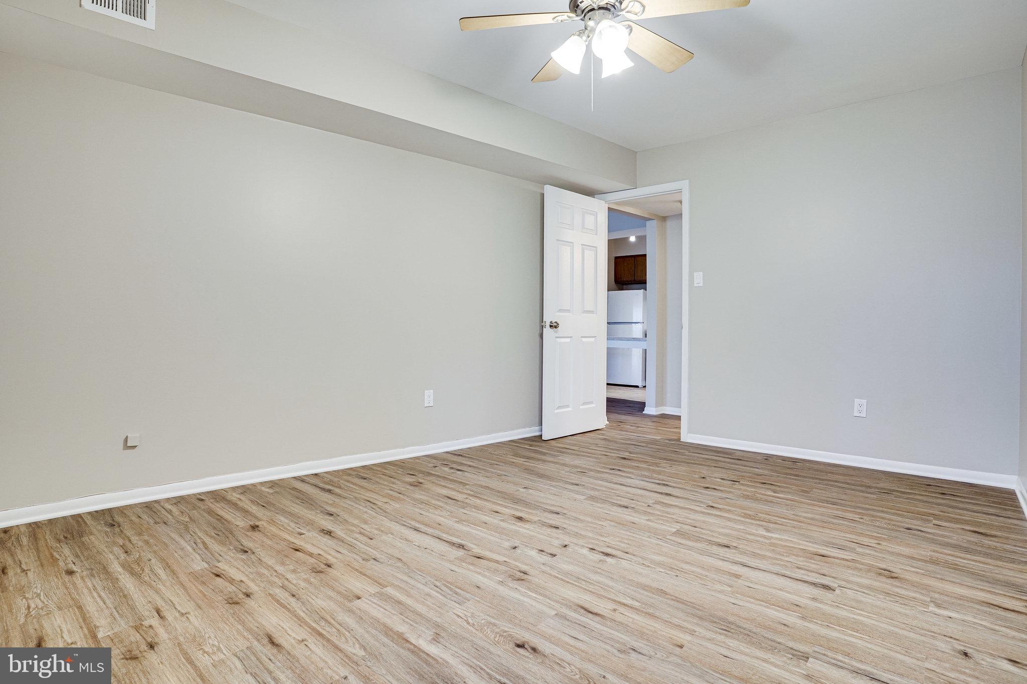 5808 Royal Ridge Drive, Unit Q Springfield, VA 22152 - Photo 14 of 25 Gallery Image 14