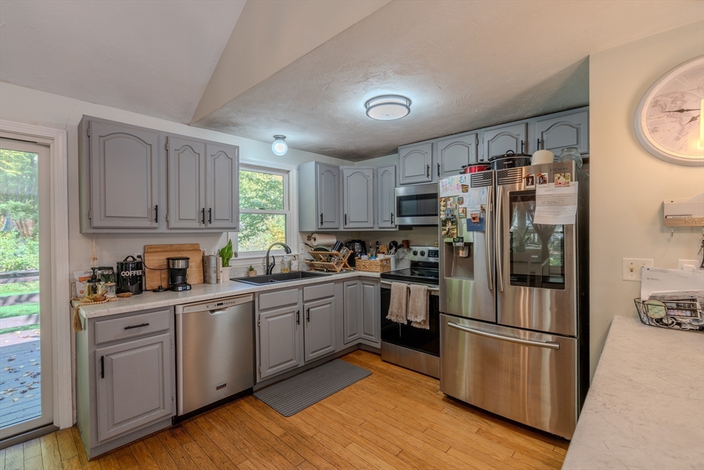 277 Stoneybrook Road Fitchburg, MA 01420 - Photo 13 of 39 Gallery Image 13