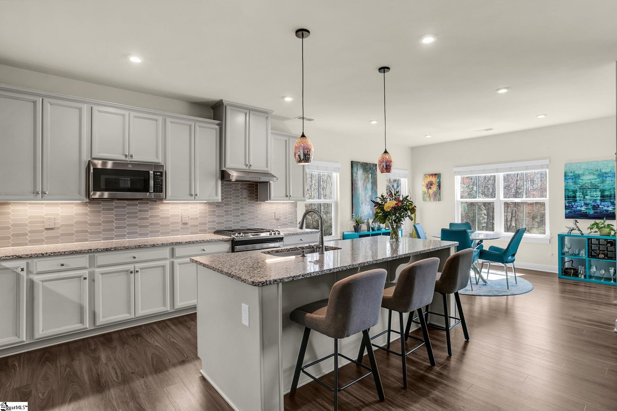 18 Pequot Drive Greenville, SC 29607 - Photo 8 of 36