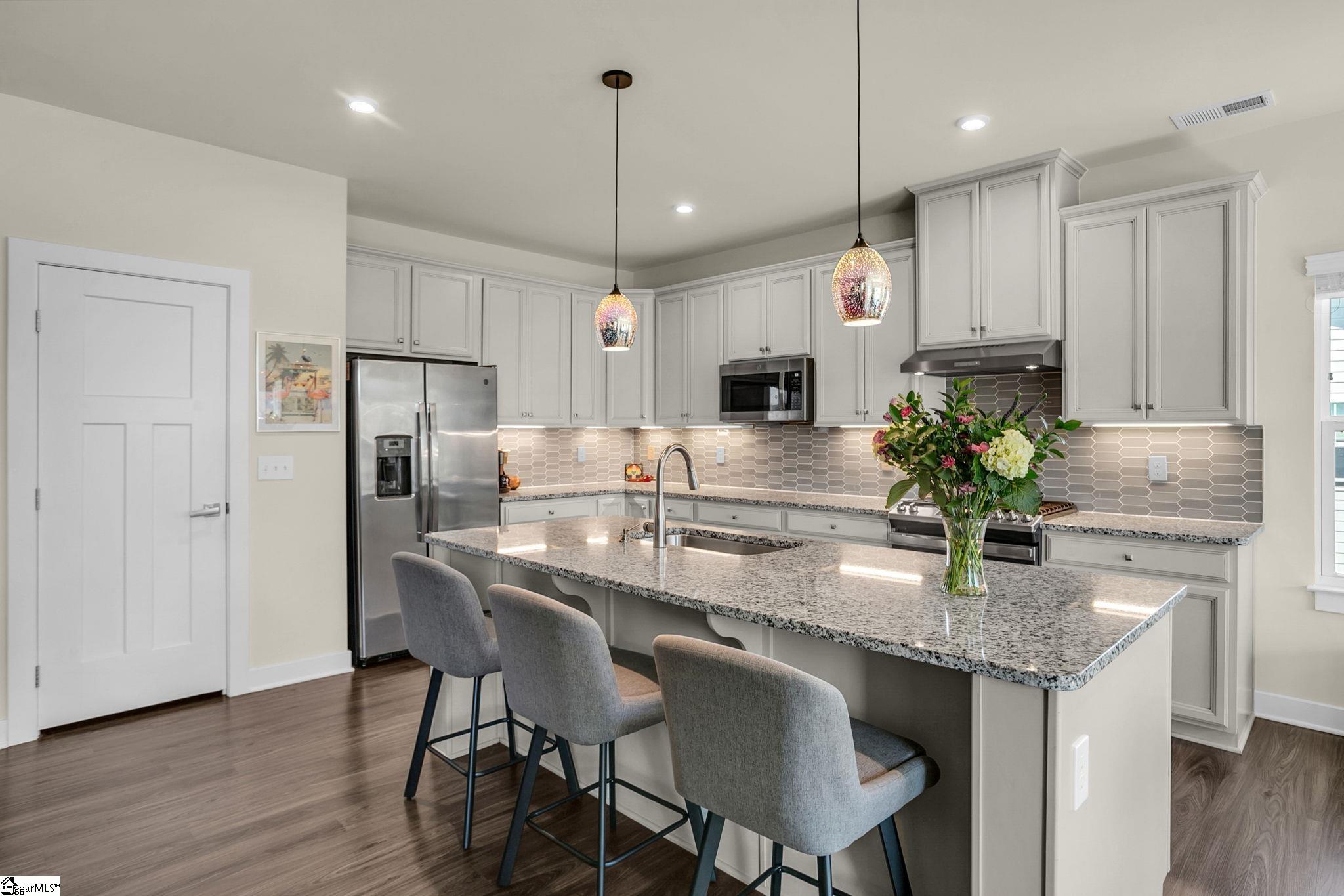 18 Pequot Drive Greenville, SC 29607 - Photo 9 of 36