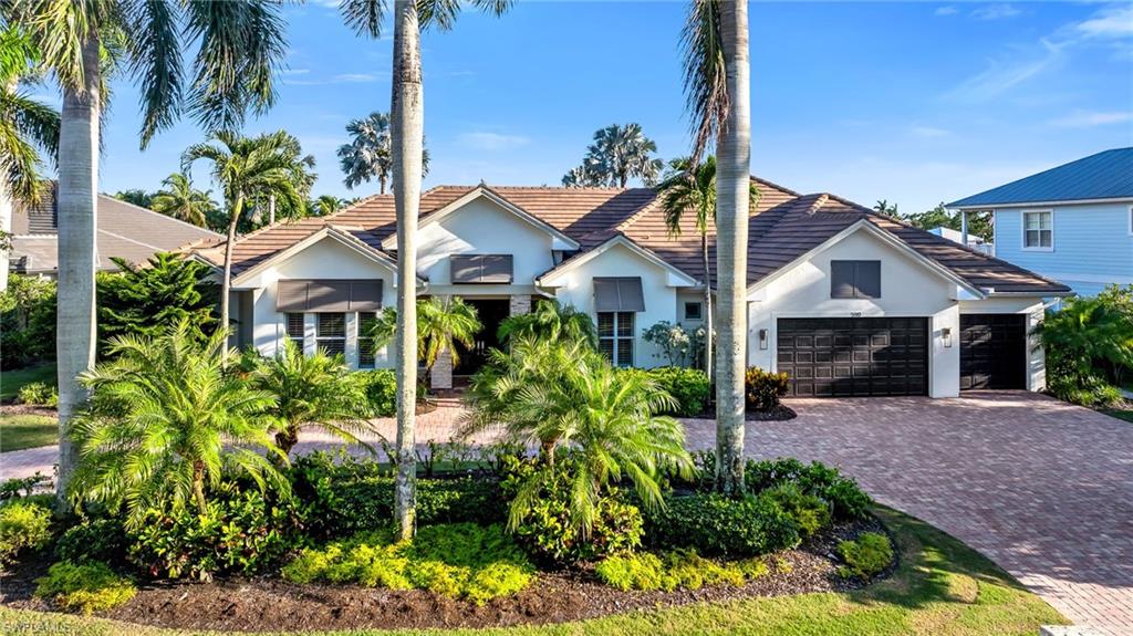 590 Putter Point Place Naples, FL 34103 - Photo 1 of 27 Gallery Image 1