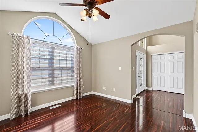 $449,000 | 295 Romaine Spring View, Fenton, MO 63026