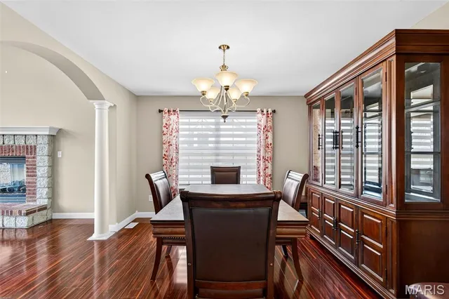 $449,000 | 295 Romaine Spring View, Fenton, MO 63026