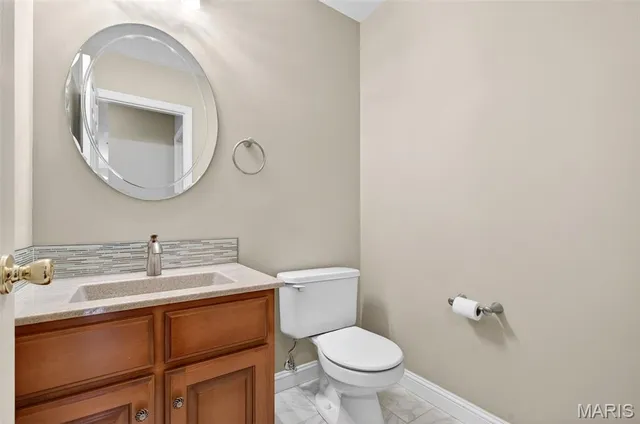 $449,000 | 295 Romaine Spring View, Fenton, MO 63026