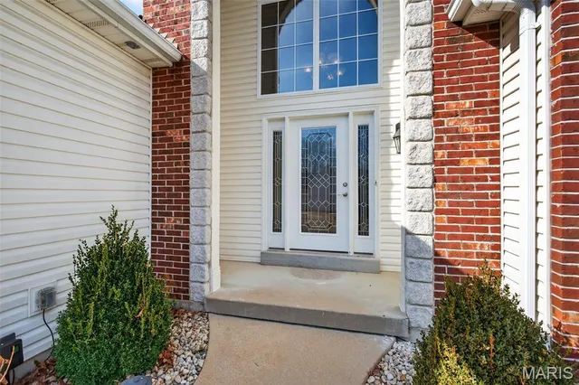 $449,000 | 295 Romaine Spring View, Fenton, MO 63026