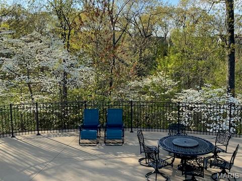 295 Romaine Spring View Fenton, MO 63026 - Photo 5 of 7