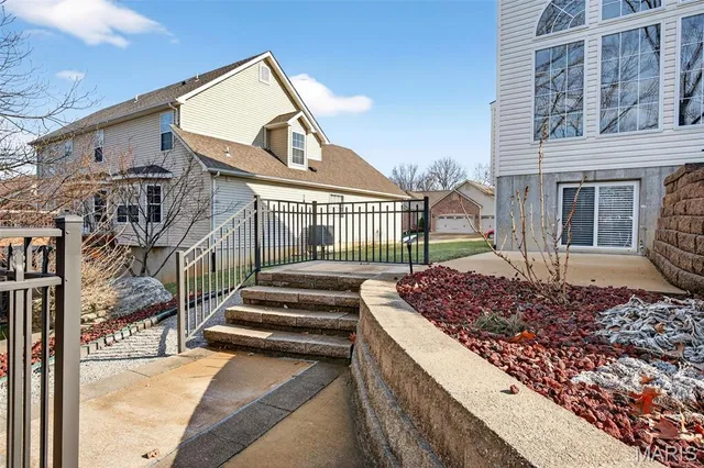 $449,000 | 295 Romaine Spring View, Fenton, MO 63026