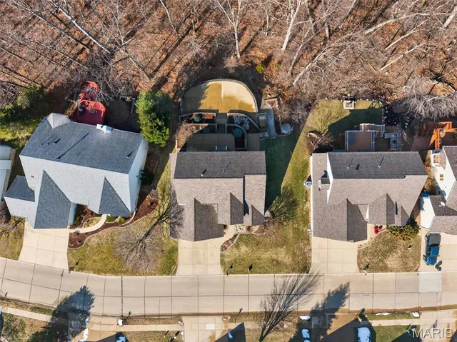 $449,000 | 295 Romaine Spring View, Fenton, MO 63026