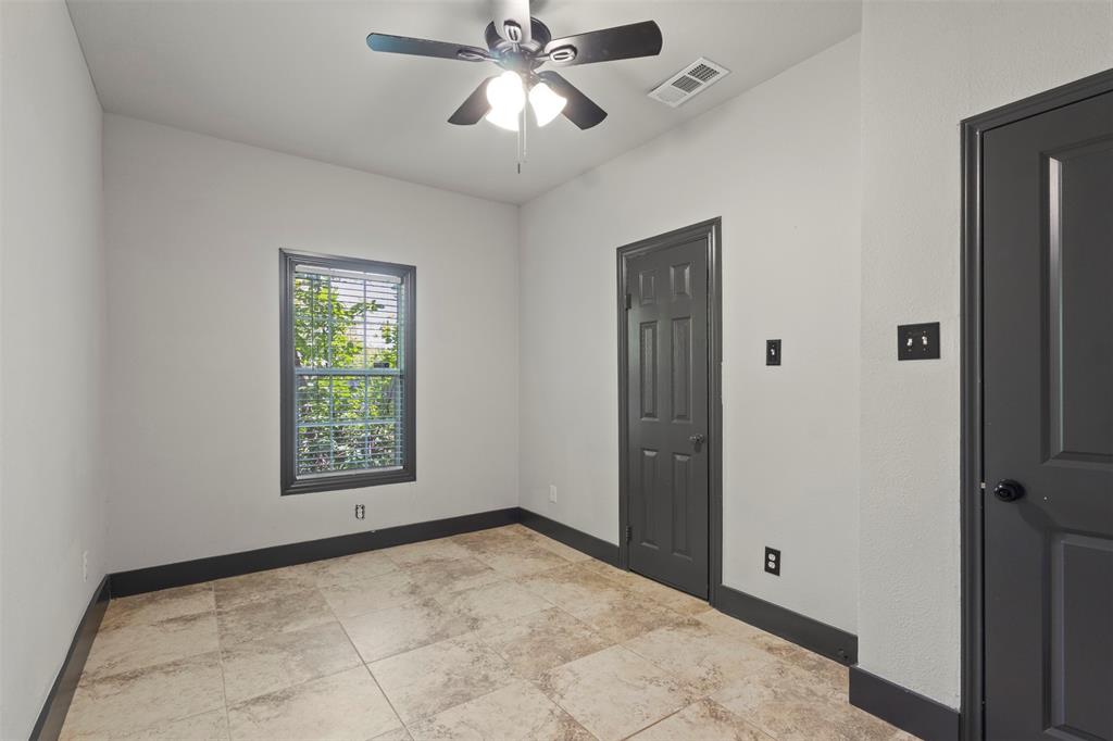 5425 Laster Road Fort Worth, TX 76119 - Photo 10 of 19