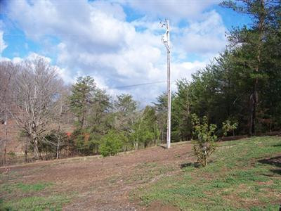 660 Right Angle Road Winchester, KY 40391 - Photo 10 of 49 Side yard