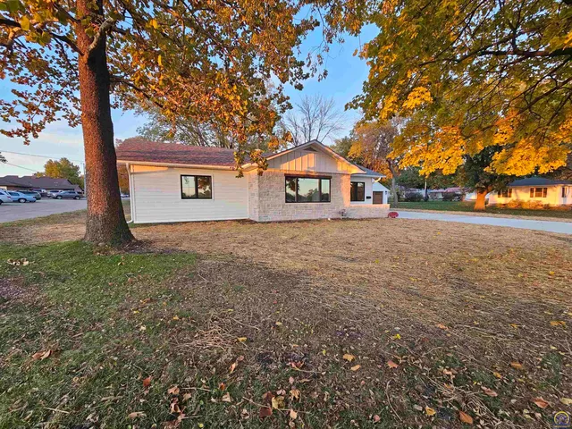 $289,000 | 1522 Harrison Street, Sabetha, KS 66534