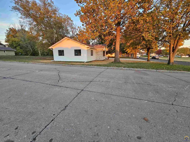 $289,000 | 1522 Harrison Street, Sabetha, KS 66534