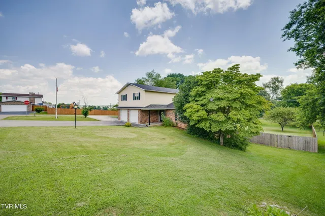 $405,000 | 17304 Mary Lee Drive, Abingdon, VA 24210